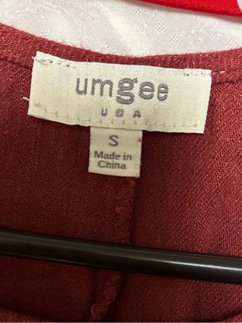 Umgee Burgundy Linen Blend Fringe Hem Top - Picture 3 of 5